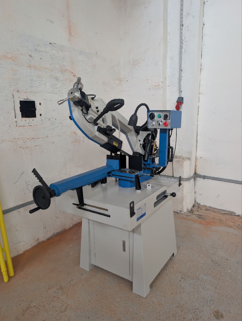 Фото завода