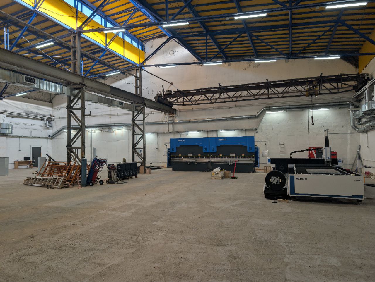 Фото завода