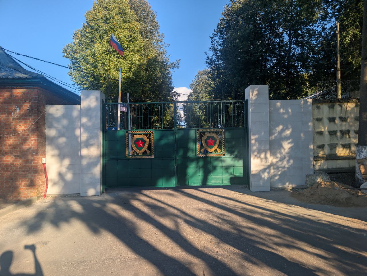 Фото завода